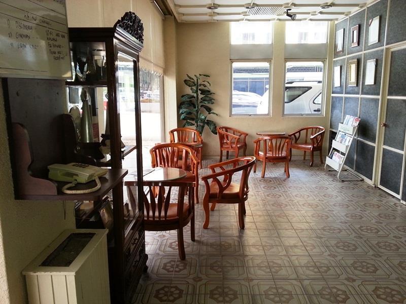 Oyo 232 The Suraya Hotel Куантан Екстериор снимка