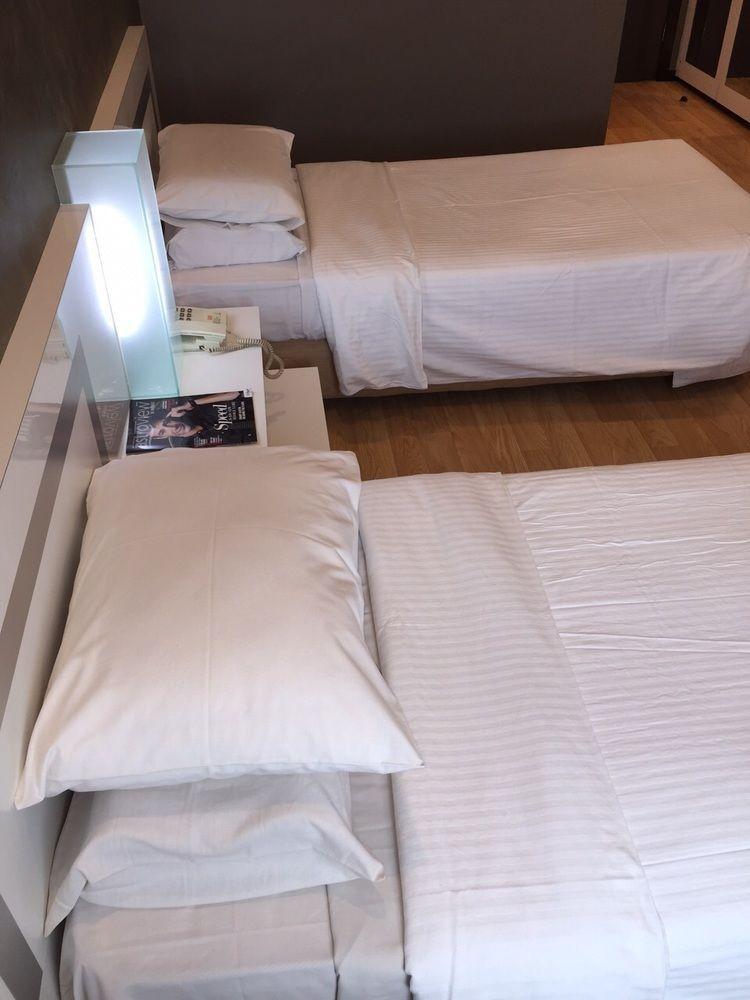 Oyo 232 The Suraya Hotel Куантан Екстериор снимка