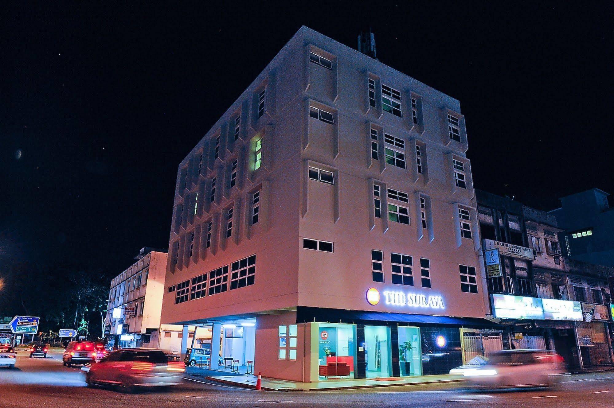 Oyo 232 The Suraya Hotel Куантан Екстериор снимка