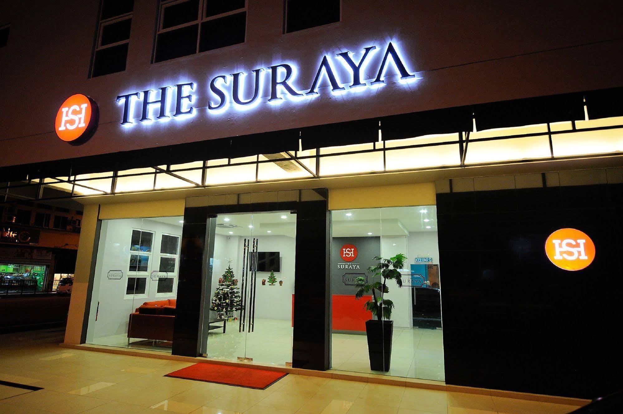 Oyo 232 The Suraya Hotel Куантан Екстериор снимка