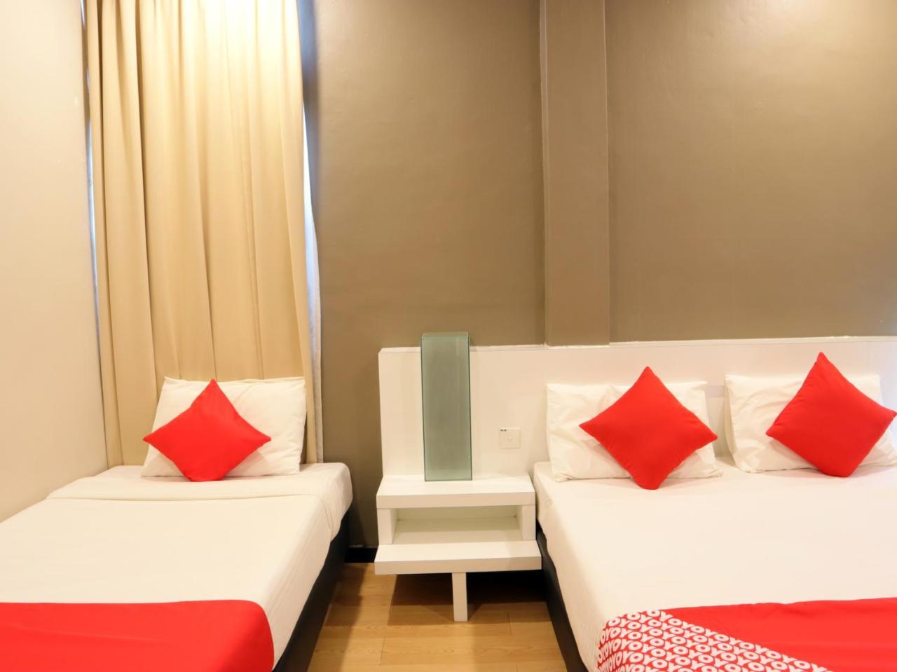 Oyo 232 The Suraya Hotel Куантан Екстериор снимка
