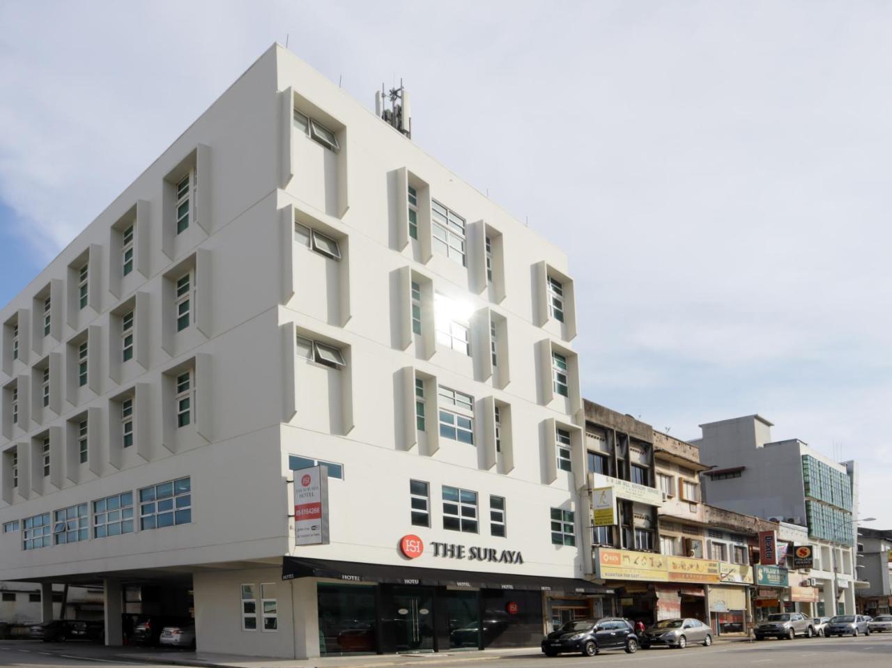 Oyo 232 The Suraya Hotel Куантан Екстериор снимка