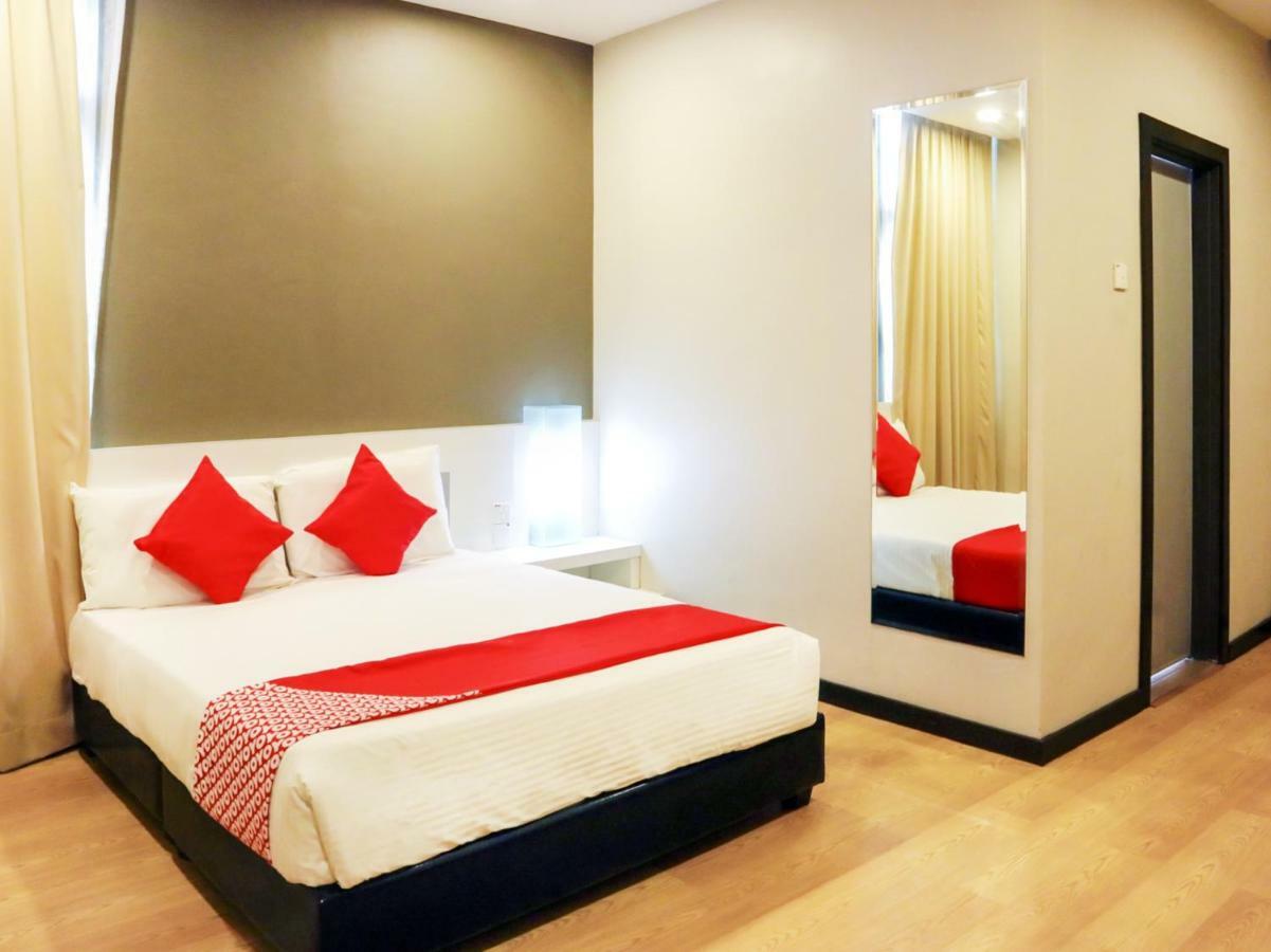 Oyo 232 The Suraya Hotel Куантан Екстериор снимка