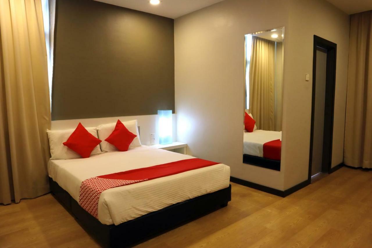 Oyo 232 The Suraya Hotel Куантан Екстериор снимка